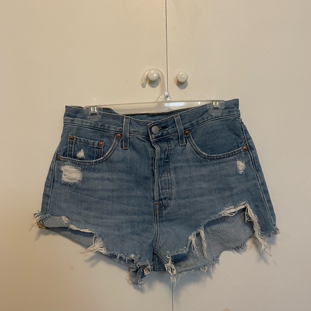 Women's Levi shorts